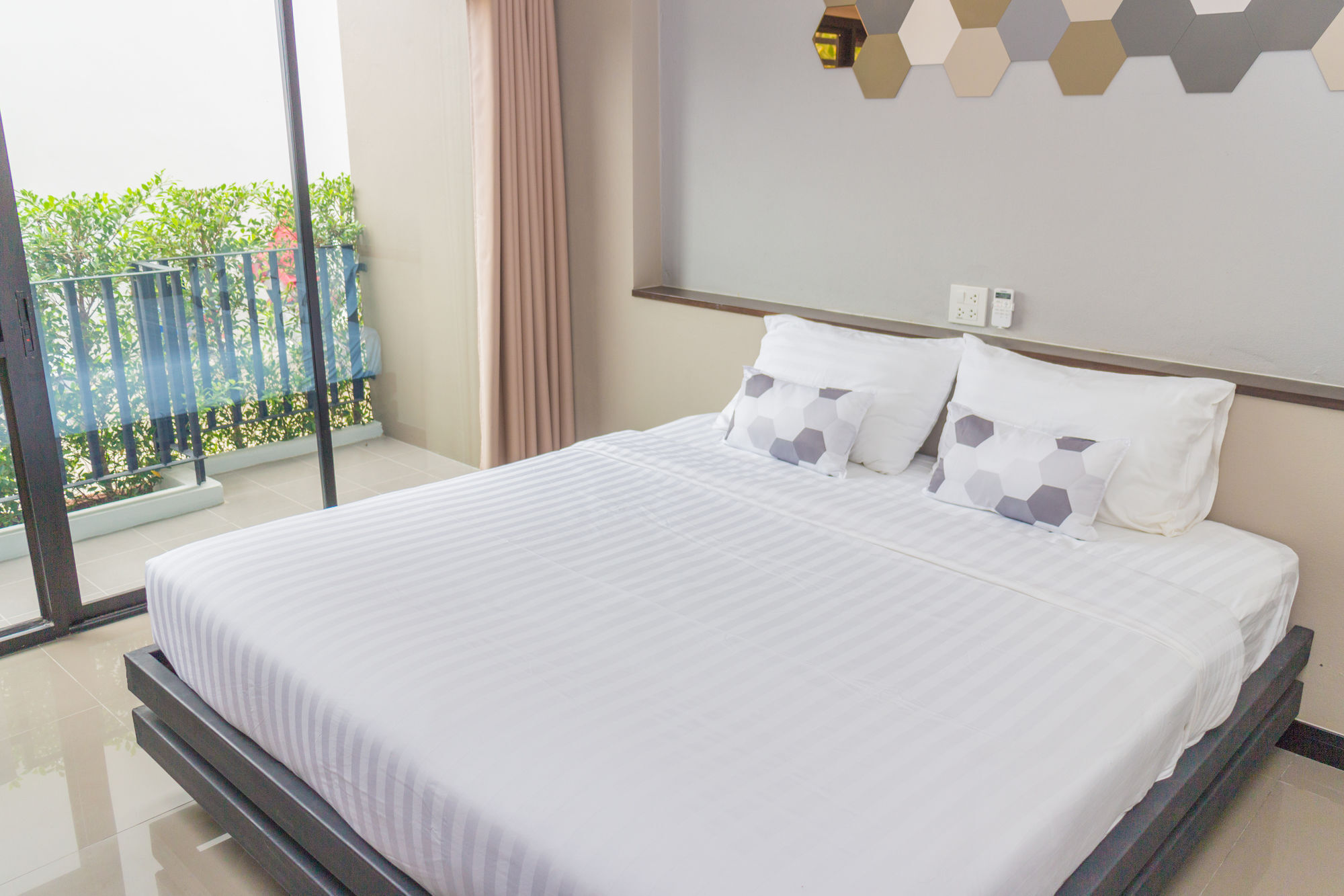 M2 Hotel Phayao Exteriör bild